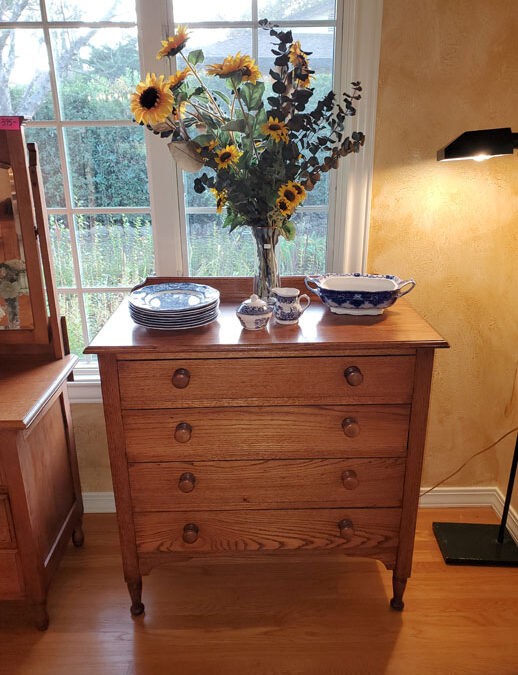 Cute Carmichael Estate Sale! Last Estate Sale with Great Stuff!