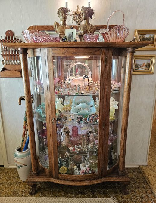 Antique Collectors Dreamland Packed With Amazing Stuff! Home is Also For Sale!